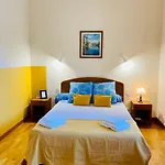 - Au Vieux Palais شقة فندقية 3*
