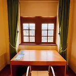 - Au Vieux Palais شقة فندقية 3*