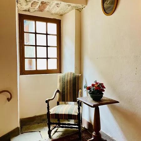 - Au Vieux Palais Апарт-отель Эспальон