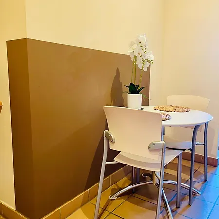 Апарт-отель - Au Vieux Palais 3*