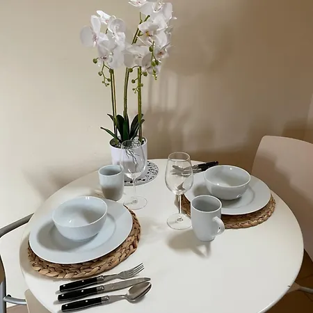 Апарт-отель - Au Vieux Palais Эспальон