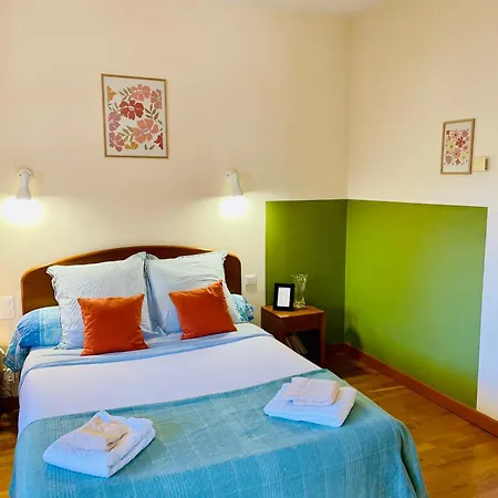 - Au Vieux Palais Апарт-отель Эспальон