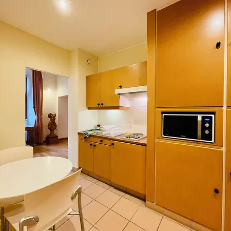 - Au Vieux Palais Апарт-отель