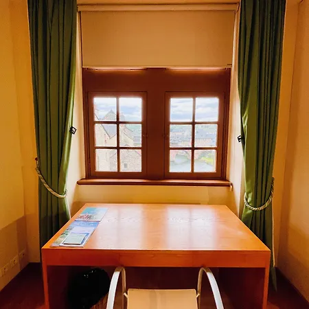 - Au Vieux Palais Апарт-отель 3*